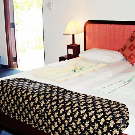 Hotel Araliya Villa Balapitiya Buitenkant foto